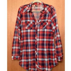 Plaid flannel long sleeve button down